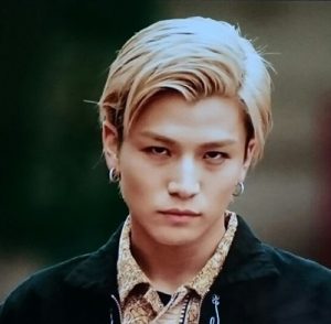 岩田剛典 ハイアンドロー コブラ 髪型